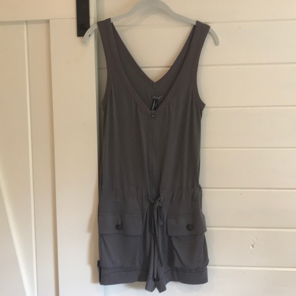 Shorts jumper